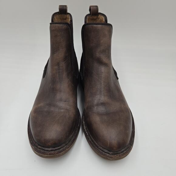 Sofft Distressed Brown Leather Chelsea Ankle Boots Womens size 6 M Pull On - Picture 2 of 7